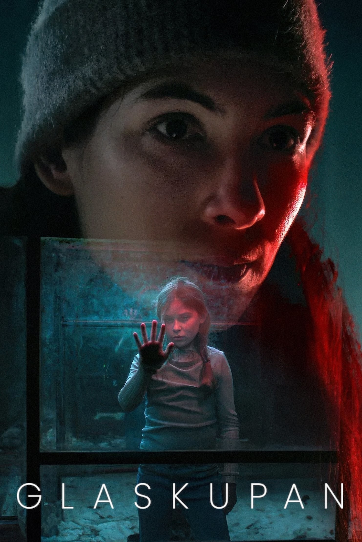 Xem phim Dưới Mái Vòm Thủy Tinh